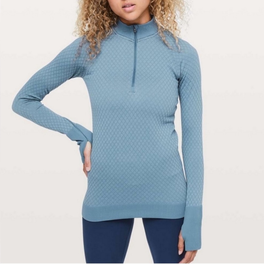 Lululemon Athletica Blue Textured Quarter-Zip pull over Sweatshirt.